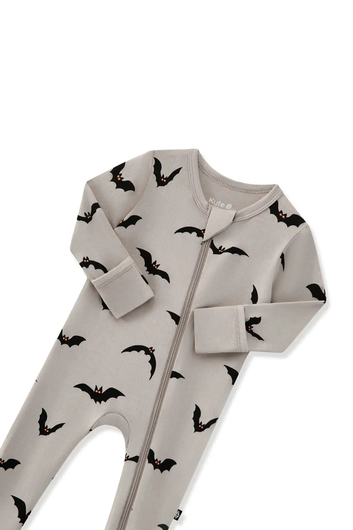 Zippered Footie in Bats