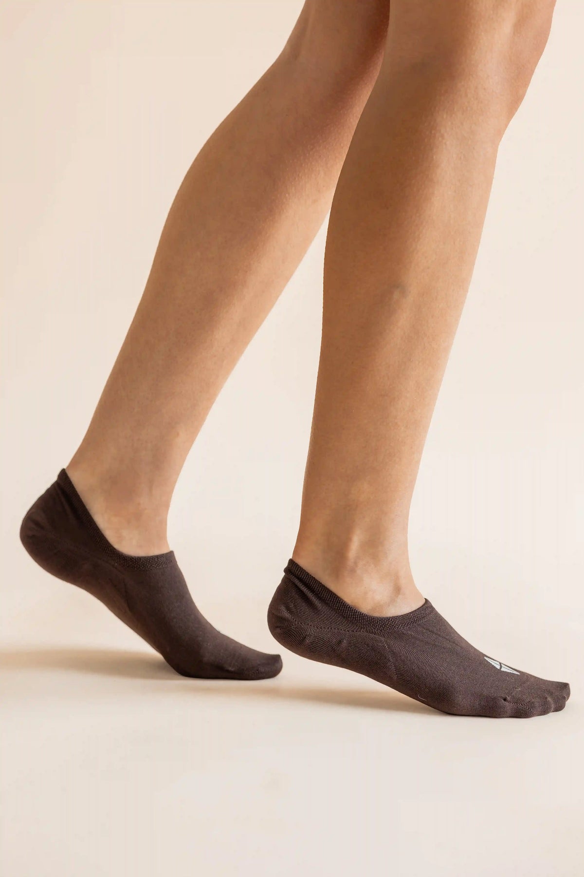 Women's No Show Socks 3-Pack in Cafe
