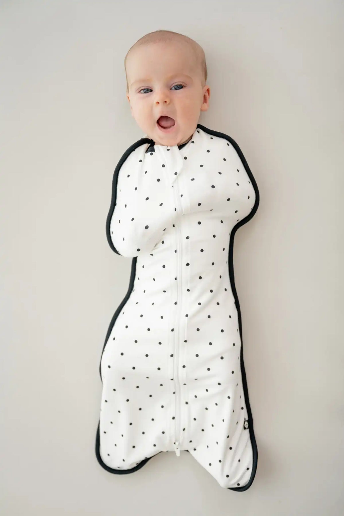 Swaddle Bag in Midnight Polka Dot 0.5