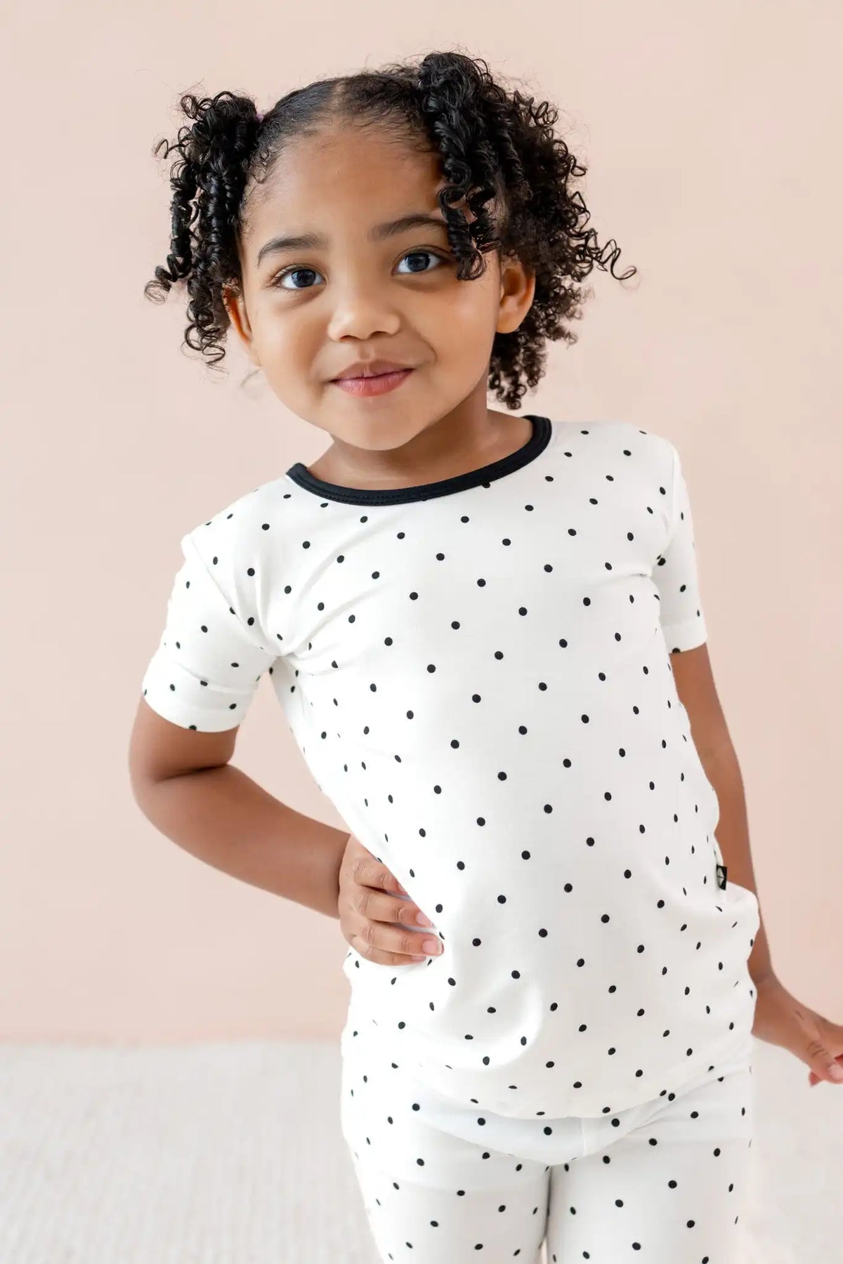 Short Sleeve Pajamas in Midnight Polka Dot
