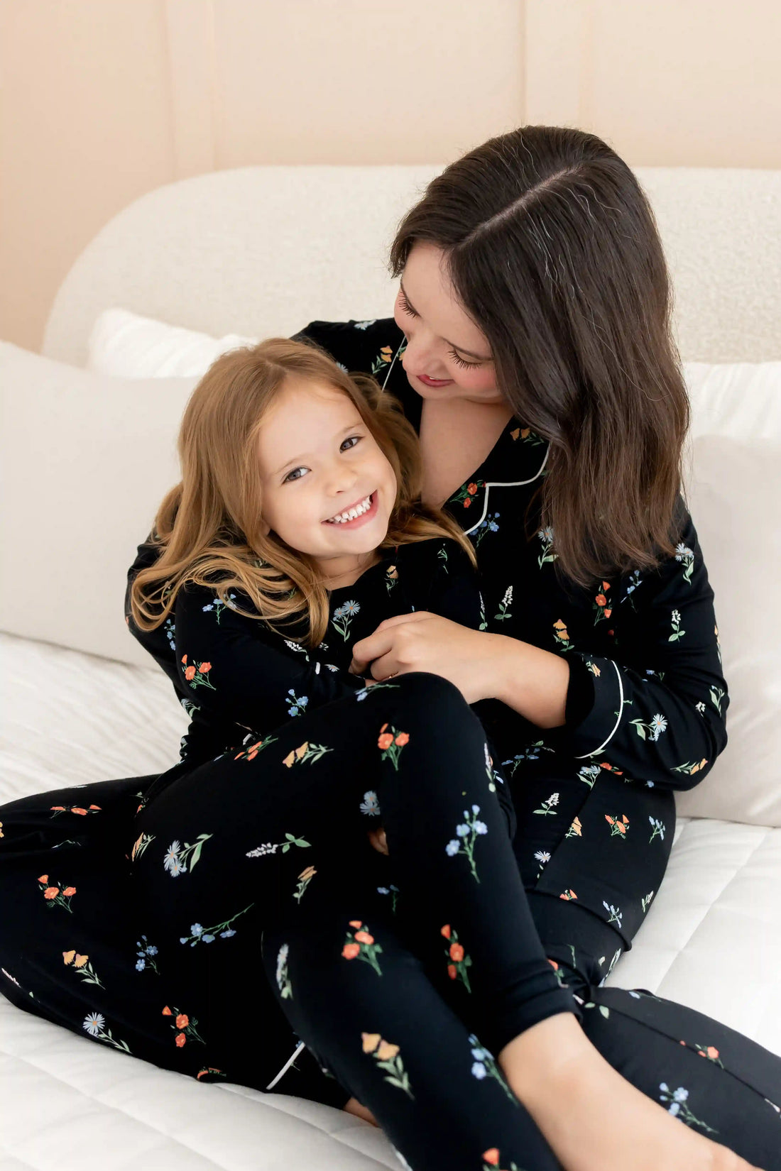 Long-Sleeved Women's Pajama Set in Midnight Wildflower