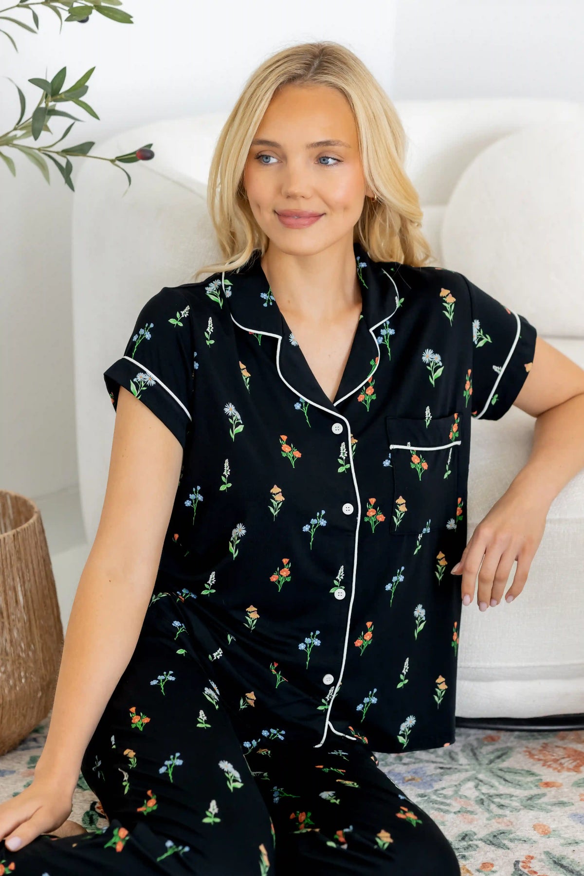 Women's Short Sleeve Cropped Pajama Set in Midnight Wildflower
