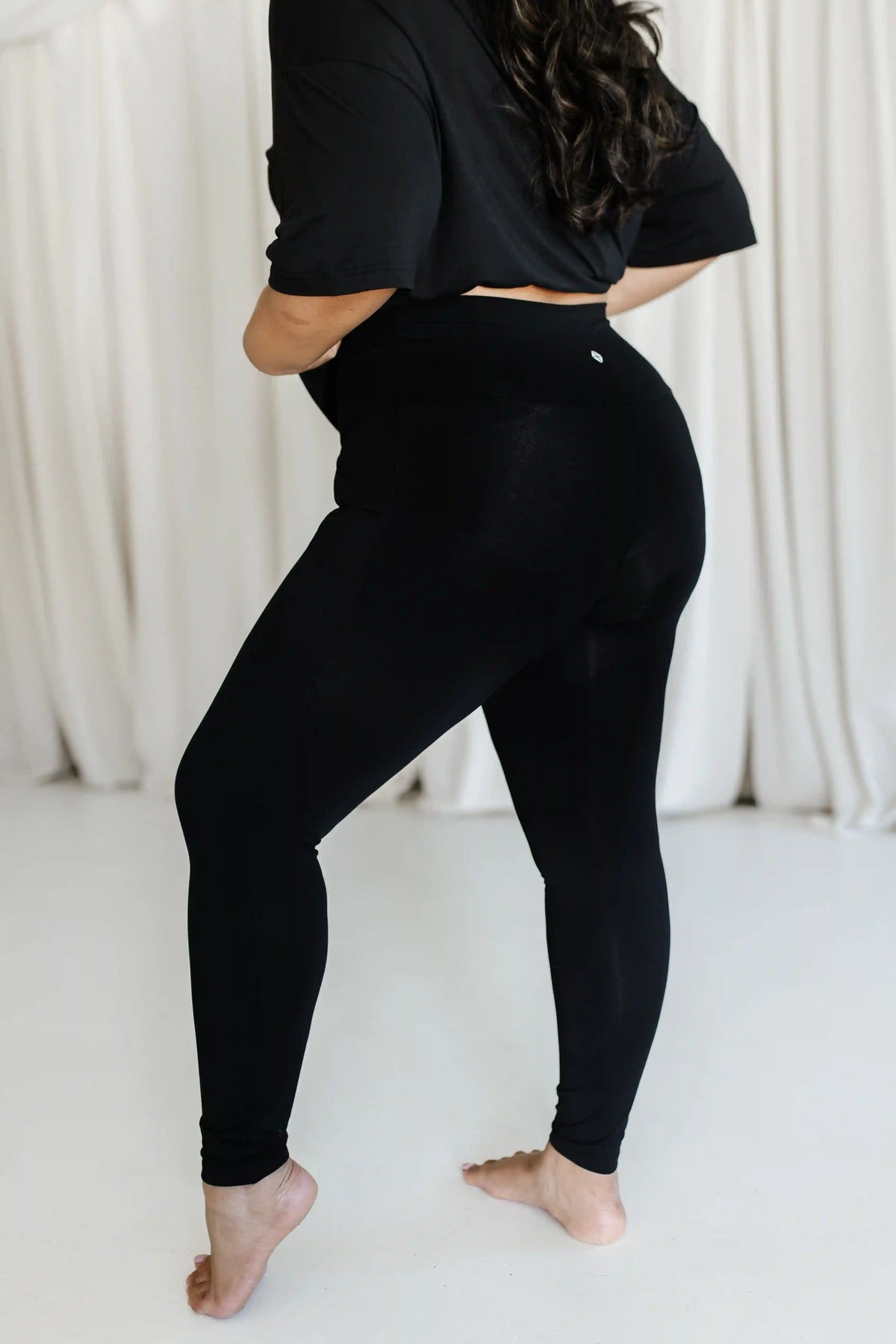 Bamboo Flex Women’s Leggings in Midnight
