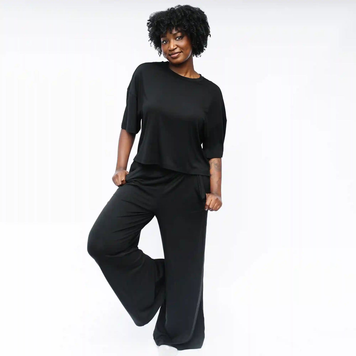 Women's Short Sleeve Boxy Tee in Midnight