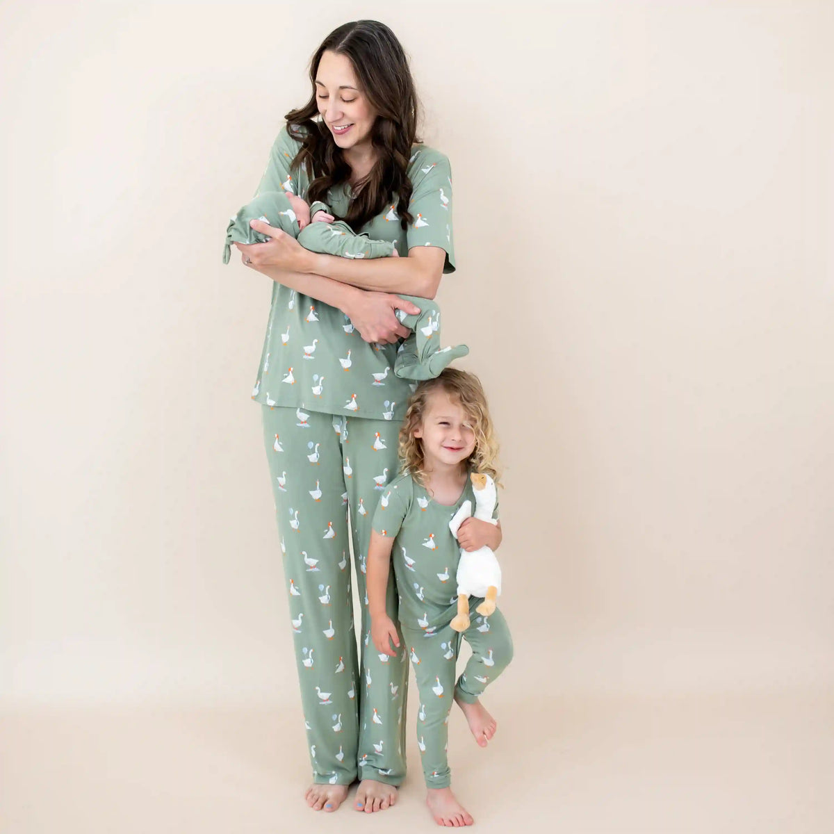 Short Sleeve with Pants Pajamas in Silly Goose