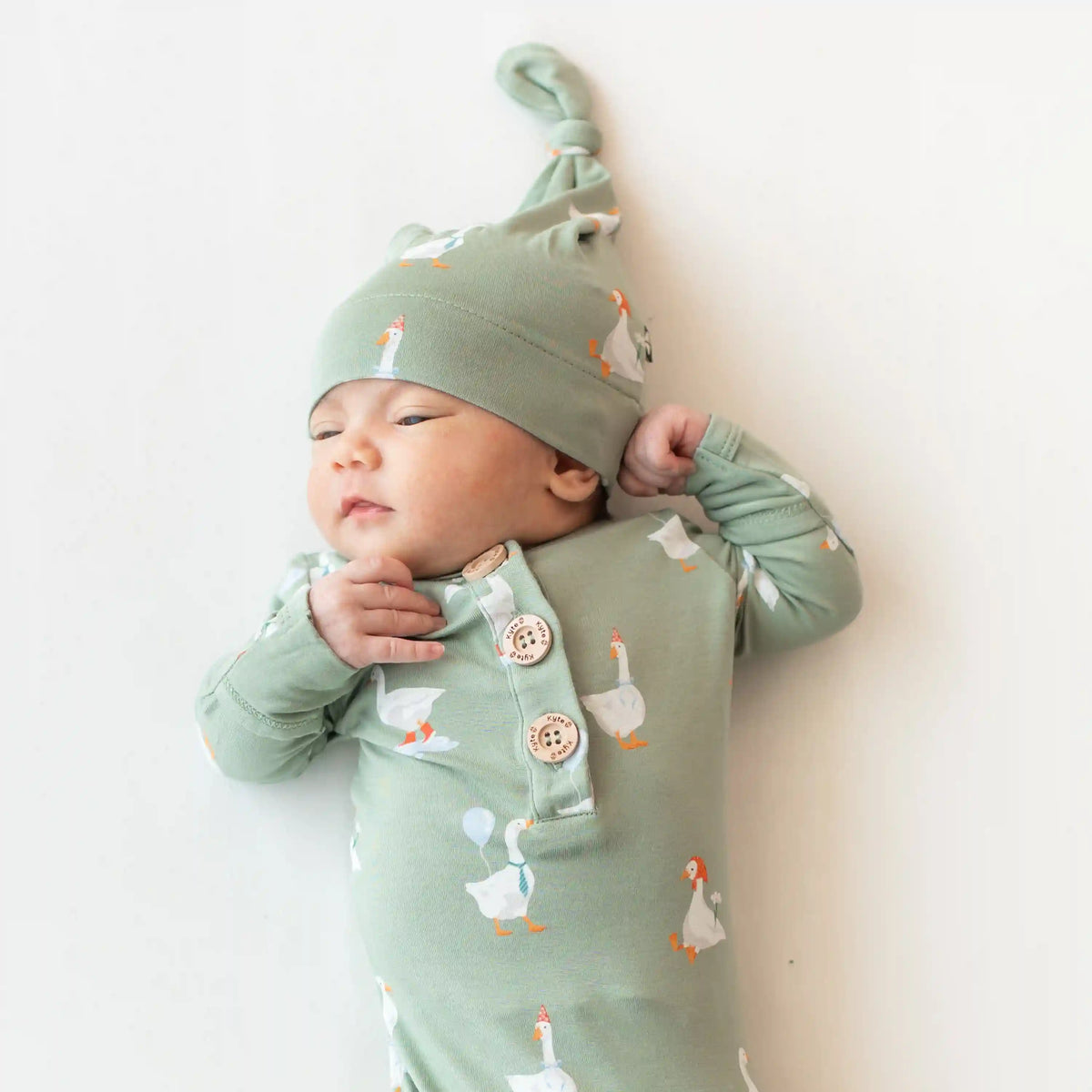 Knotted Day Gown with Hat Set in Silly Goose