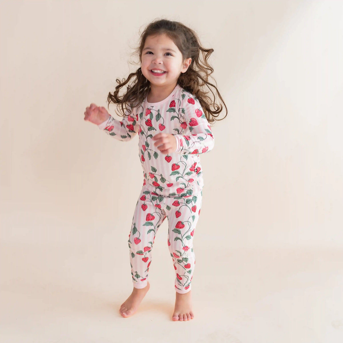 Long Sleeve Pajamas in Strawberry Fields