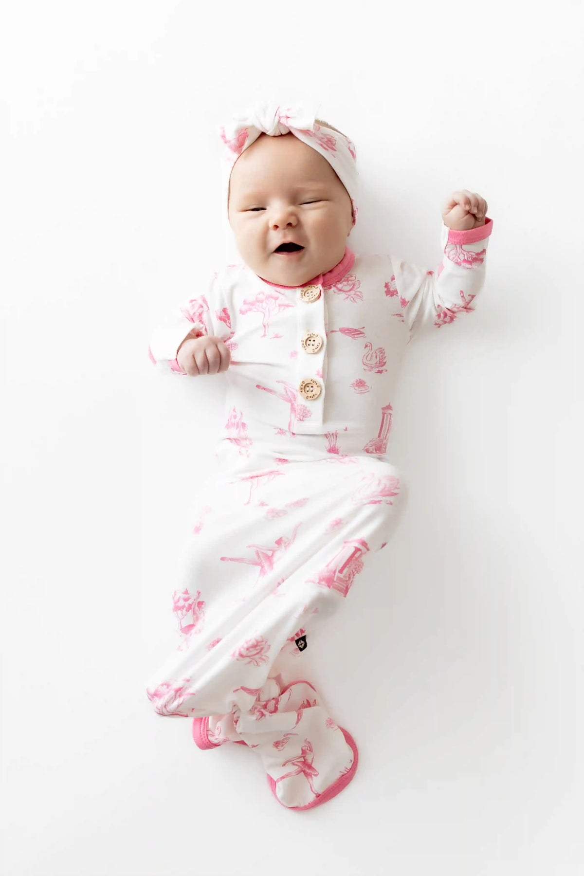 Knotted Day Gown with Bow Set in Toile Ballet