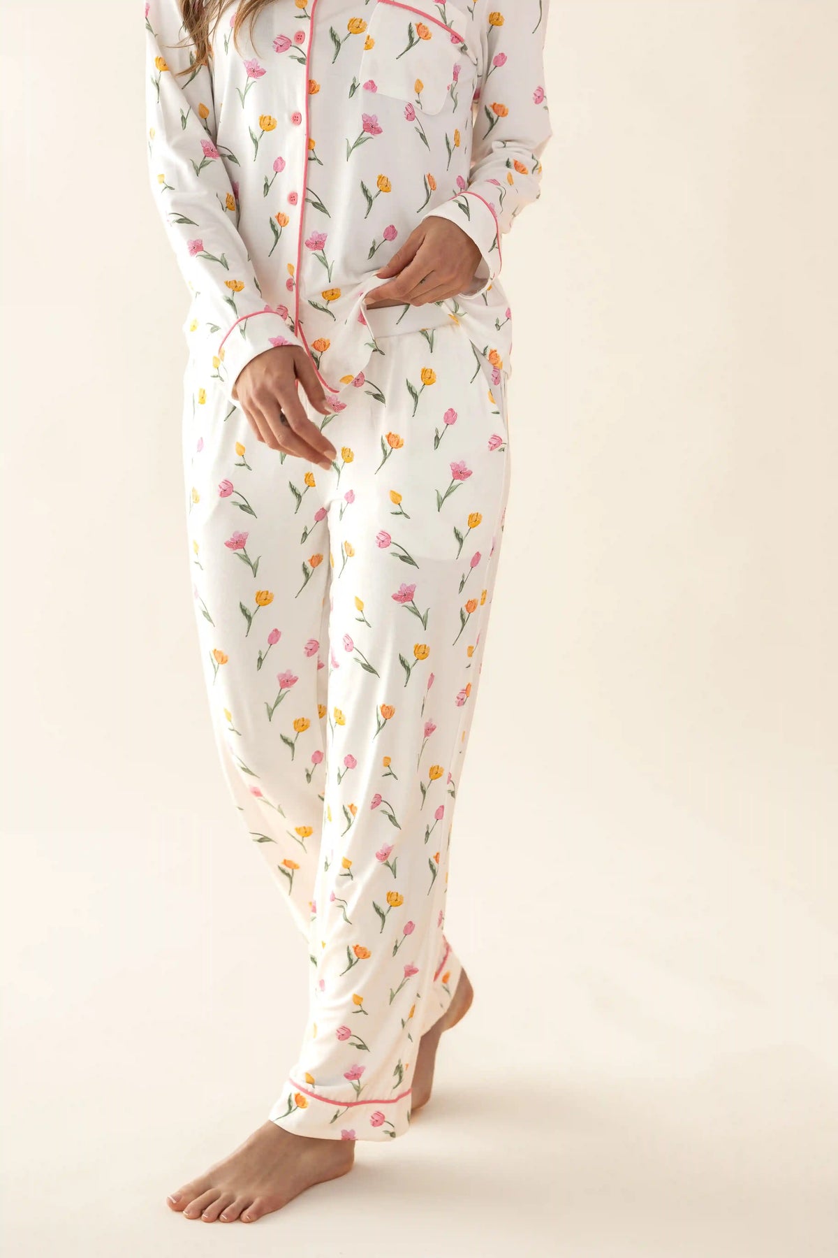 Long-Sleeved Women's Pajama Set in Tulip