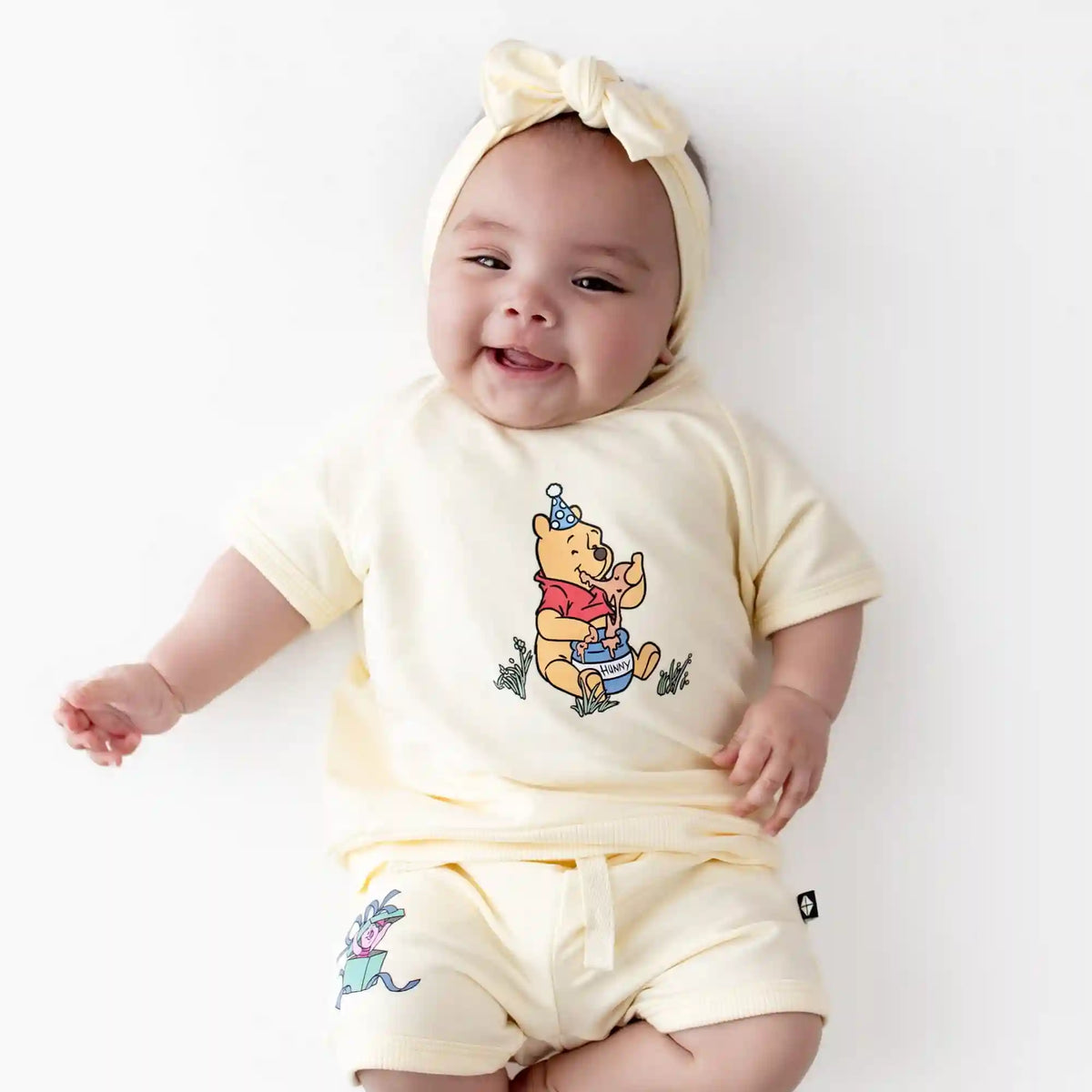 Short Sleeve Jogger Set in Winnie the Pooh on Chamomile