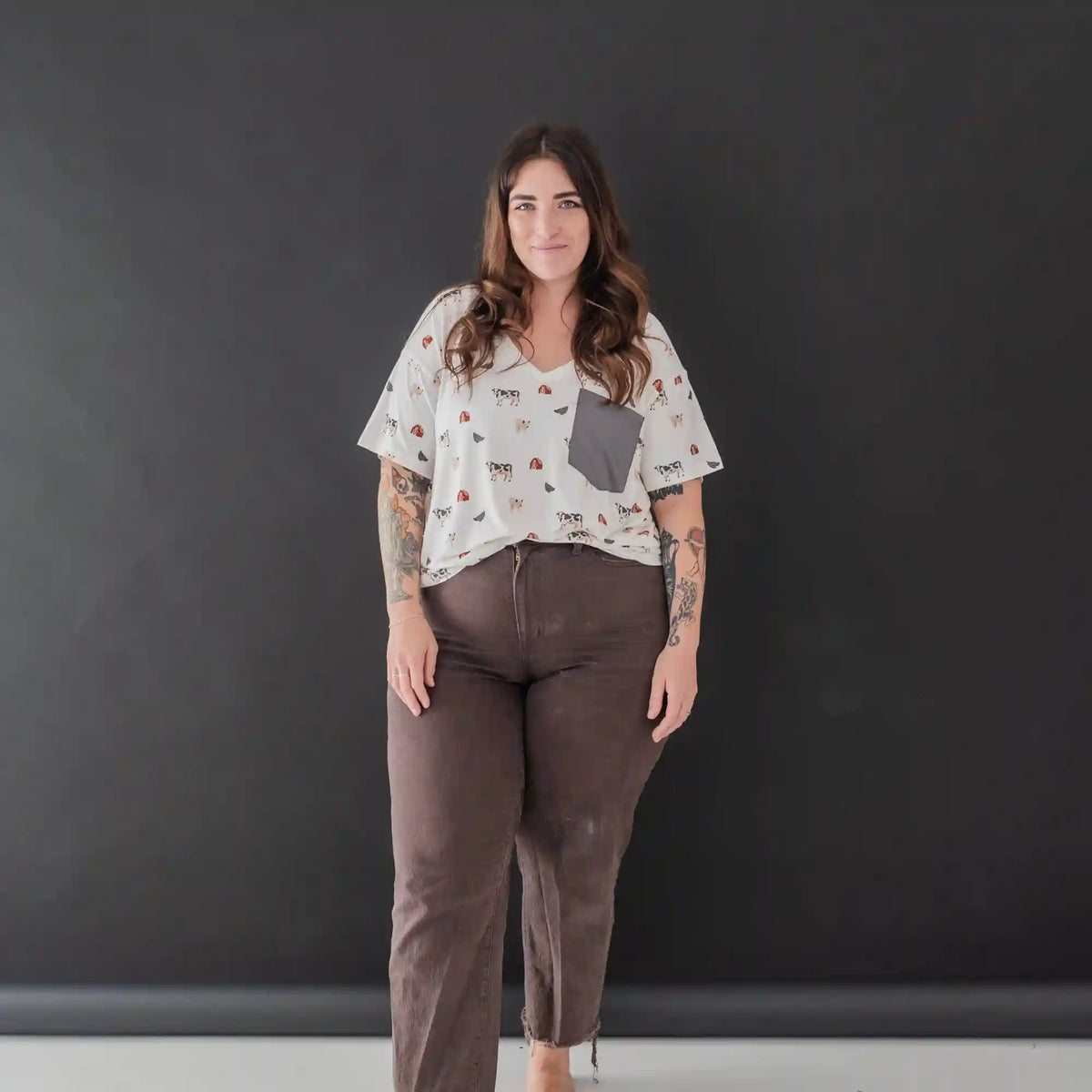 Women's Oversized V-Neck Tee in Farm