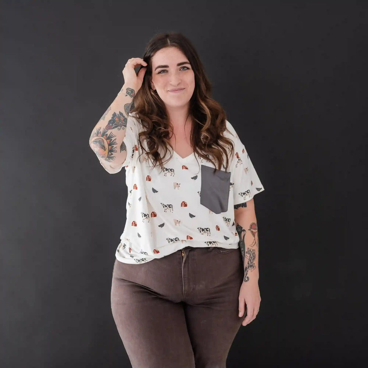 Women's Oversized V-Neck Tee in Farm